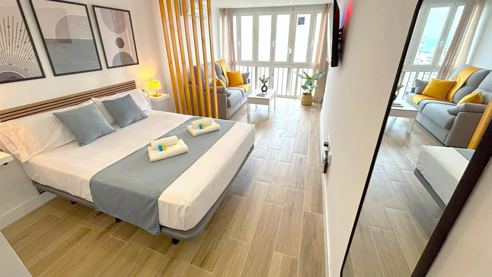 Evans Realty Bl Estudio Lujoso & Vistas Al Mar Torremolinos